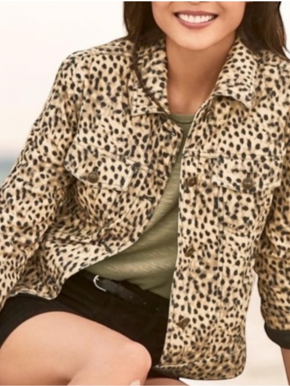 Tommy Bahama Salina Sands Cheetah Print Trucker Jacket in Golden Honey Medium - Picture 3 of 16
